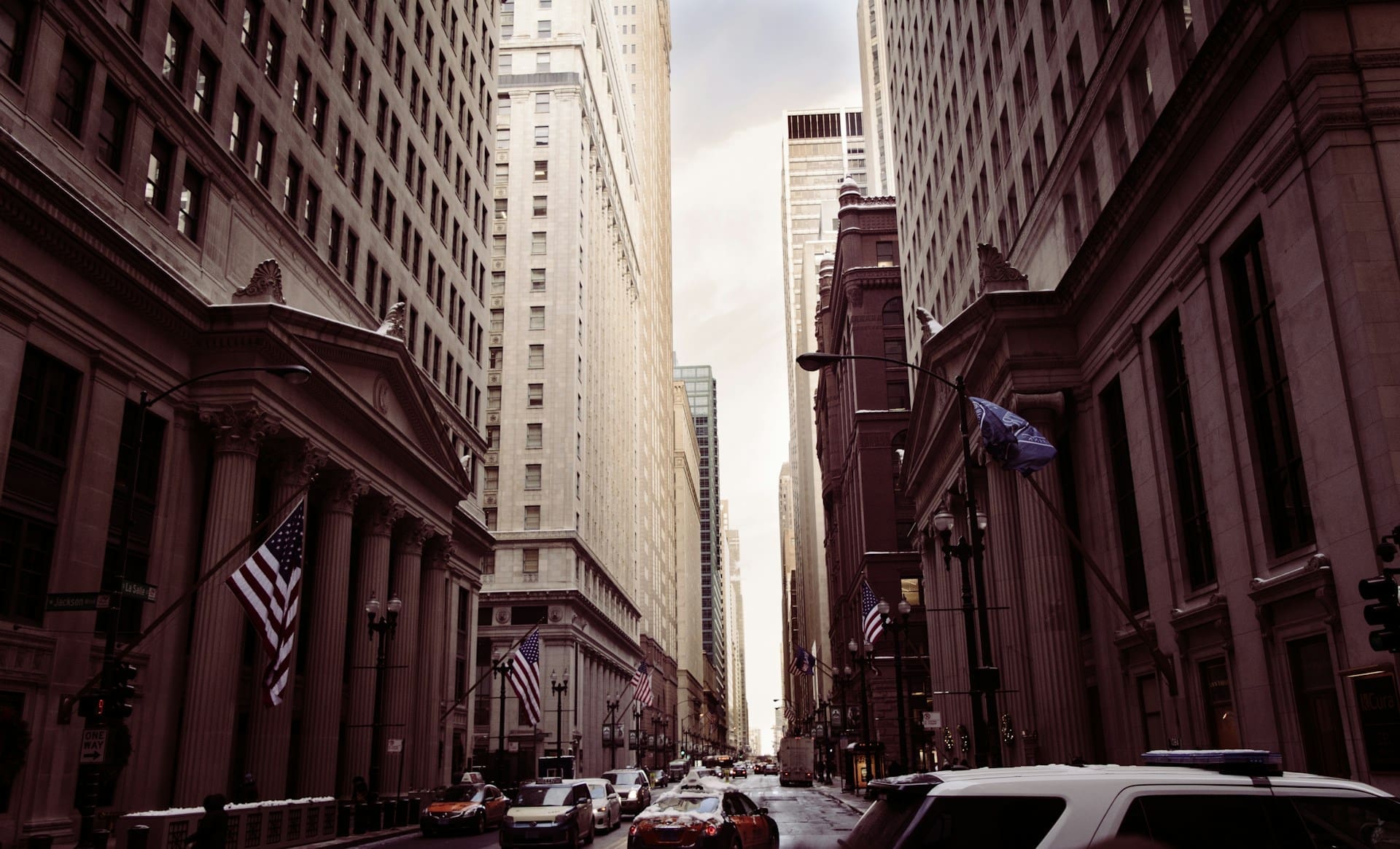 An image of Lasalle Street in Downtown Chicago.