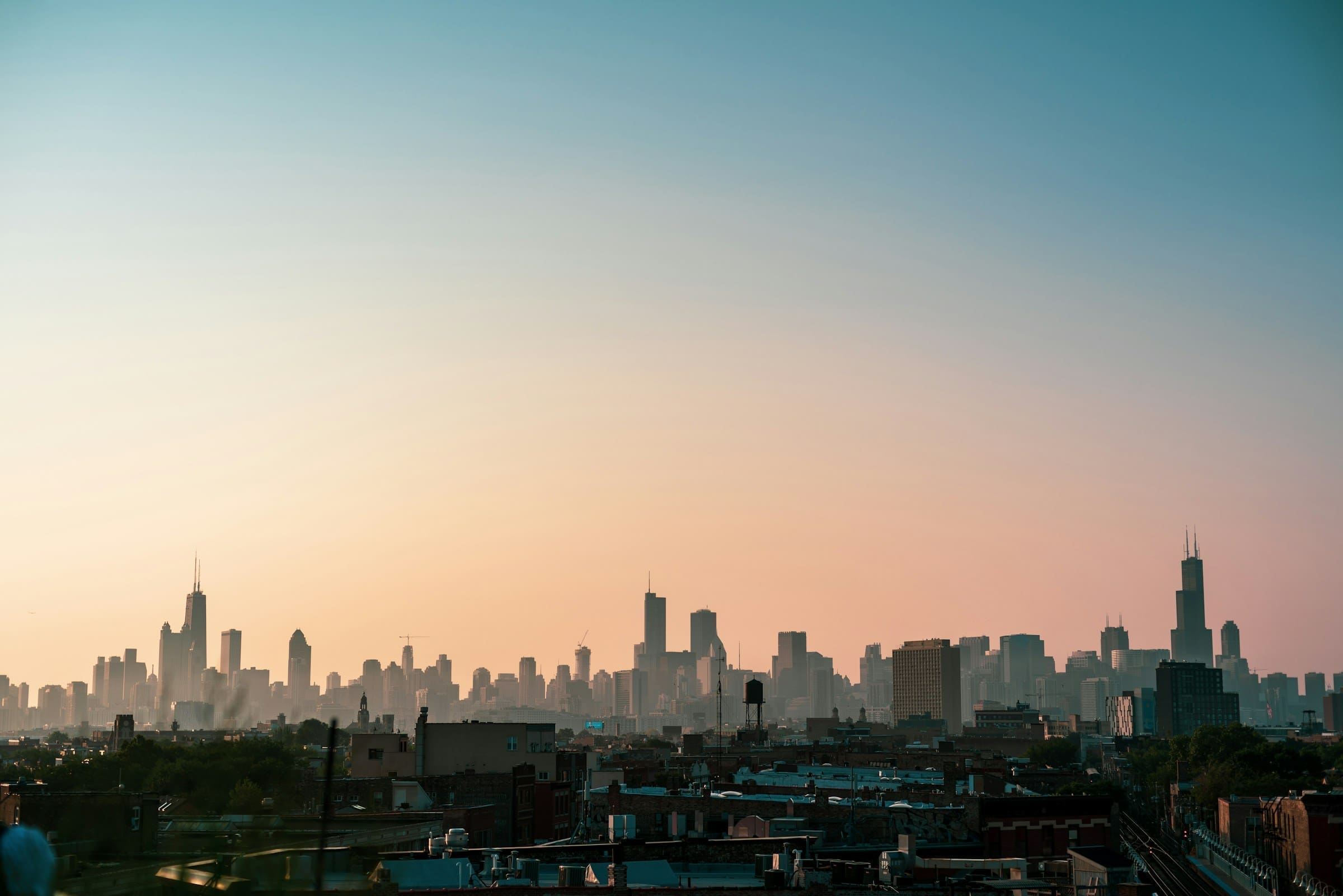 A sunset photo of the Chicago Skyline.