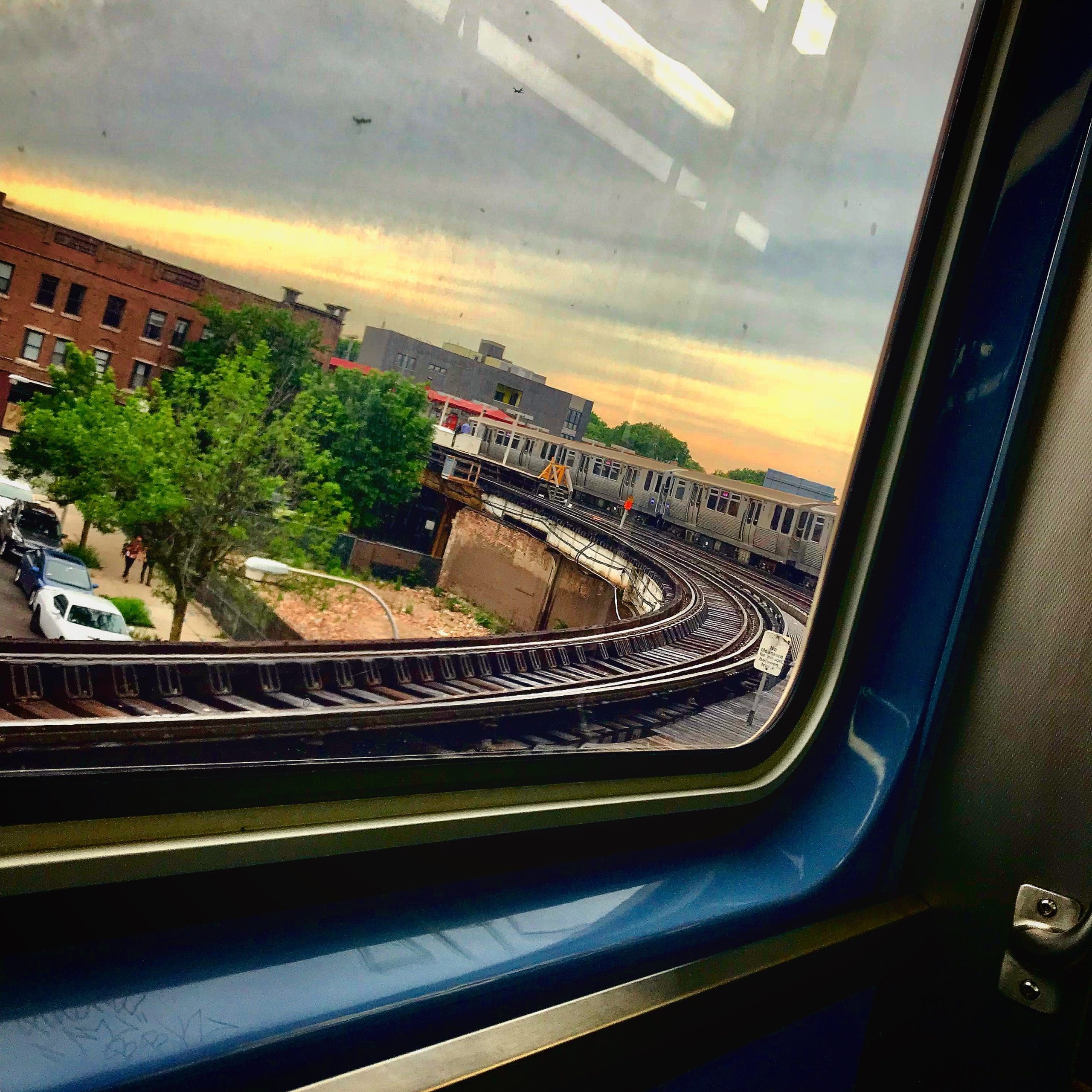 An image of the Sheridan Red Line station in Chicago.